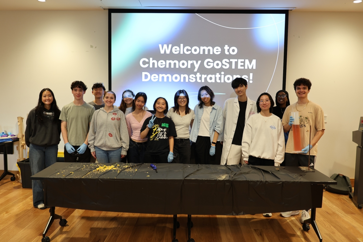 Image of Chemistry students from Emory University posing for a photo.